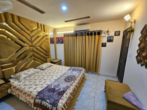 ROYAL EXECUTIVE DELUXE APARTMENt E11 2